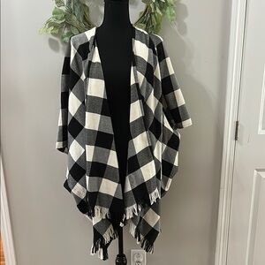 LAST CHANCE!! Lightly worn! Black and White Buffalo Plaid Poncho
